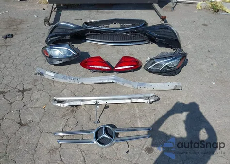 2017 Mercedes-Benz E 300 from USA, damaged, VIN WDDZF4JB5HA039823